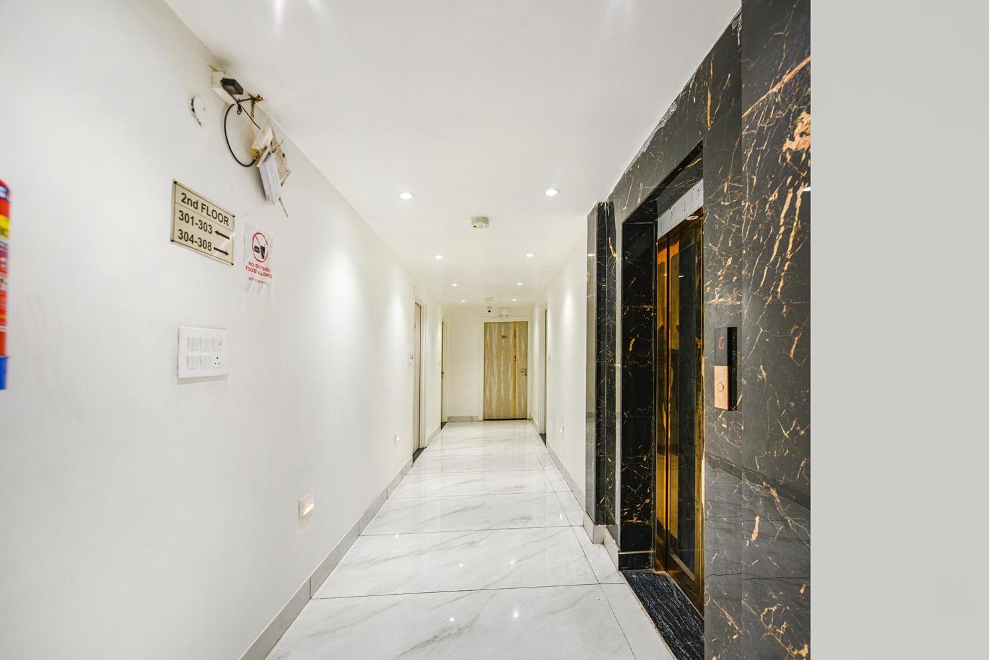 Fabhotel Luxury Inn Near Adarsh Nagar Metro Delhi  Eksteriør bilde