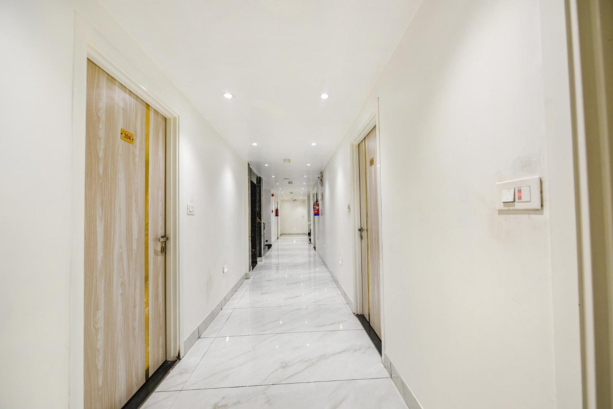 Fabhotel Luxury Inn Near Adarsh Nagar Metro Delhi  Eksteriør bilde