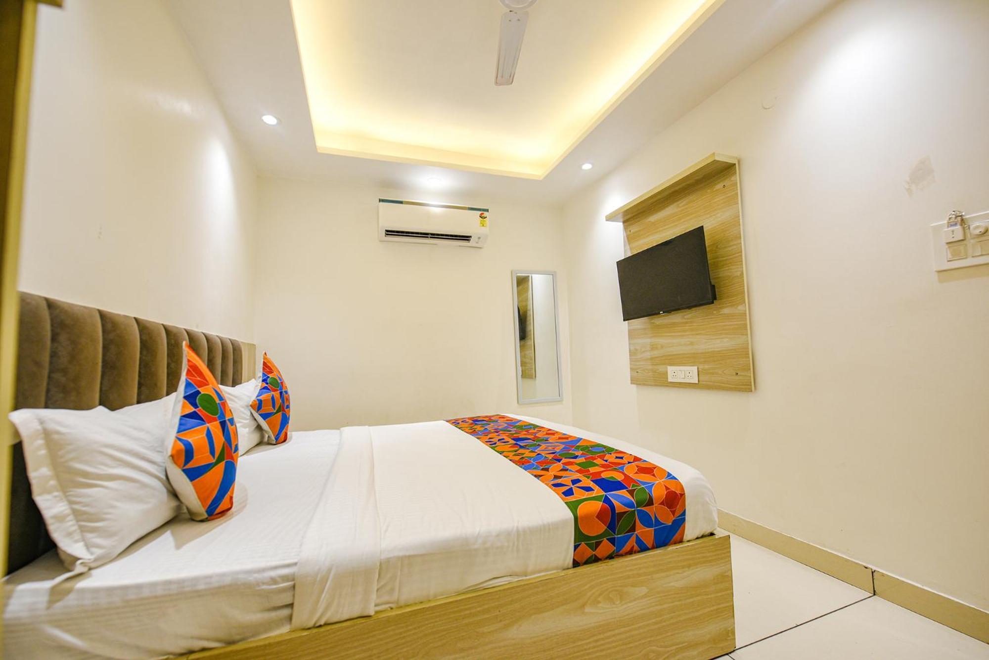 Fabhotel Luxury Inn Near Adarsh Nagar Metro Delhi  Eksteriør bilde